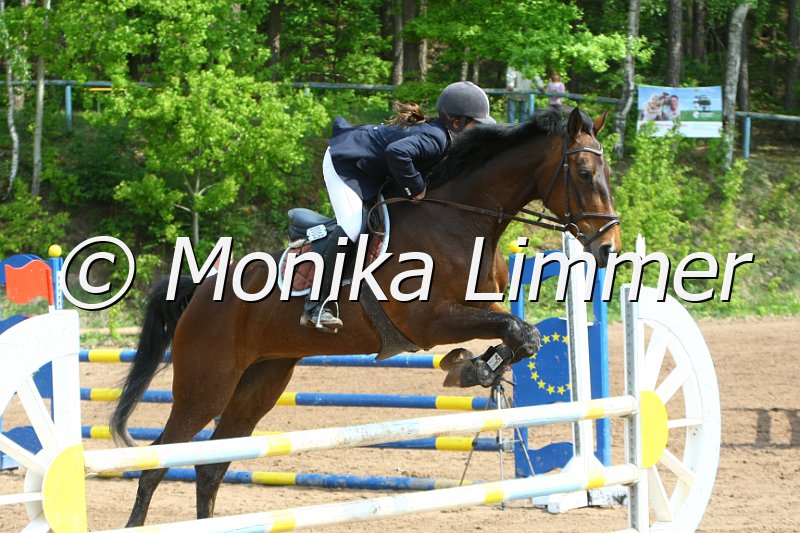 104M3332_African Music_Punkte L.JPG